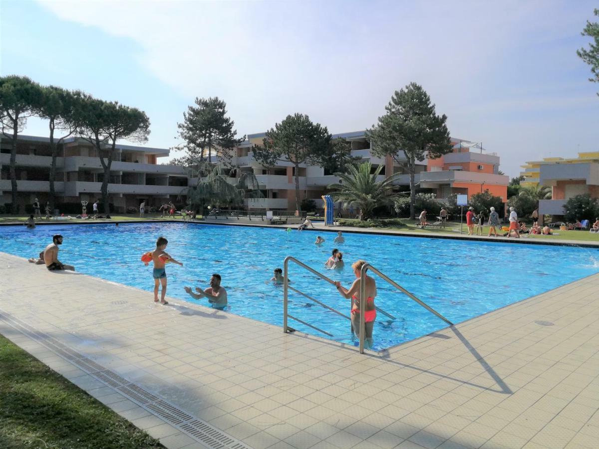 Residence Solarium Bilo Бибионе Екстериор снимка